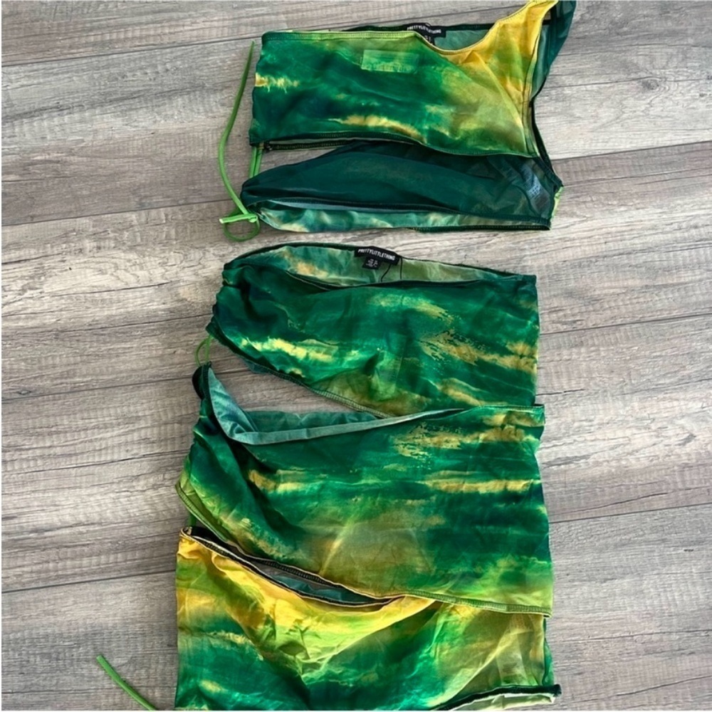 Prettylittlething Multicolor Swim Coverup View 6